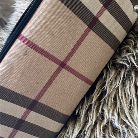 Burberry nova check handbag - Picture 15 of 17